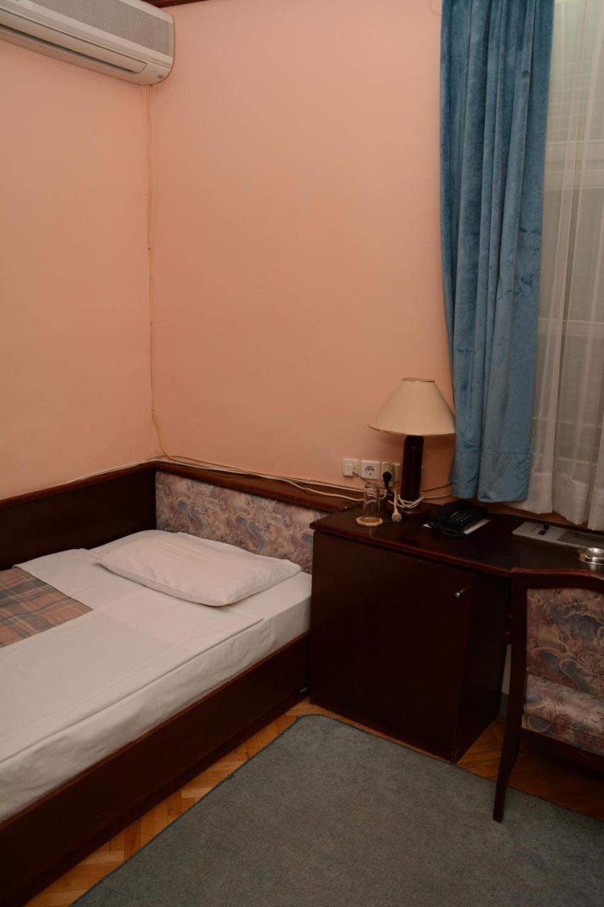 Hotel Garni Štip Dış mekan fotoğraf